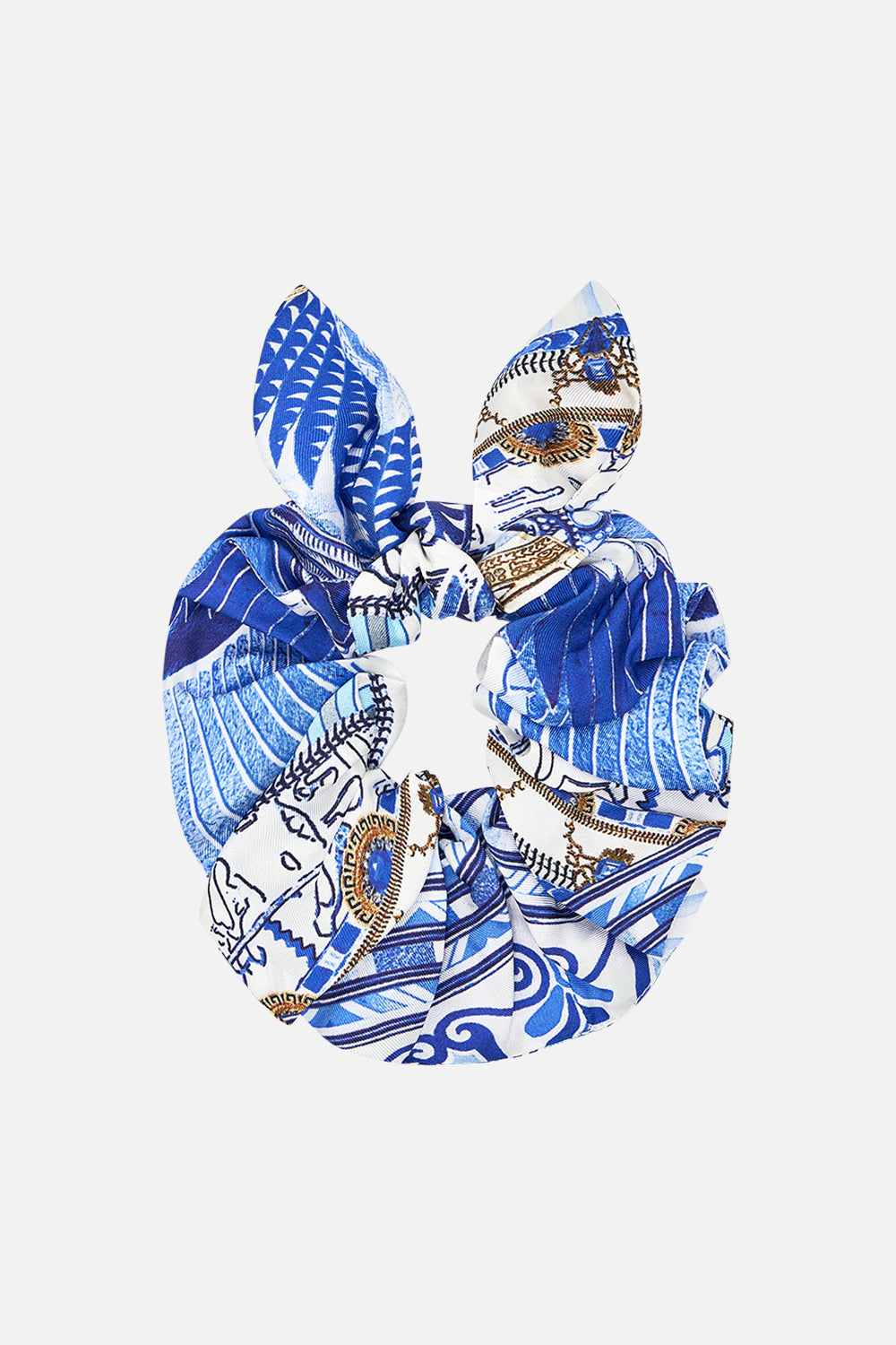 SCRUNCHIE DANCING WITH DAYLIGHT