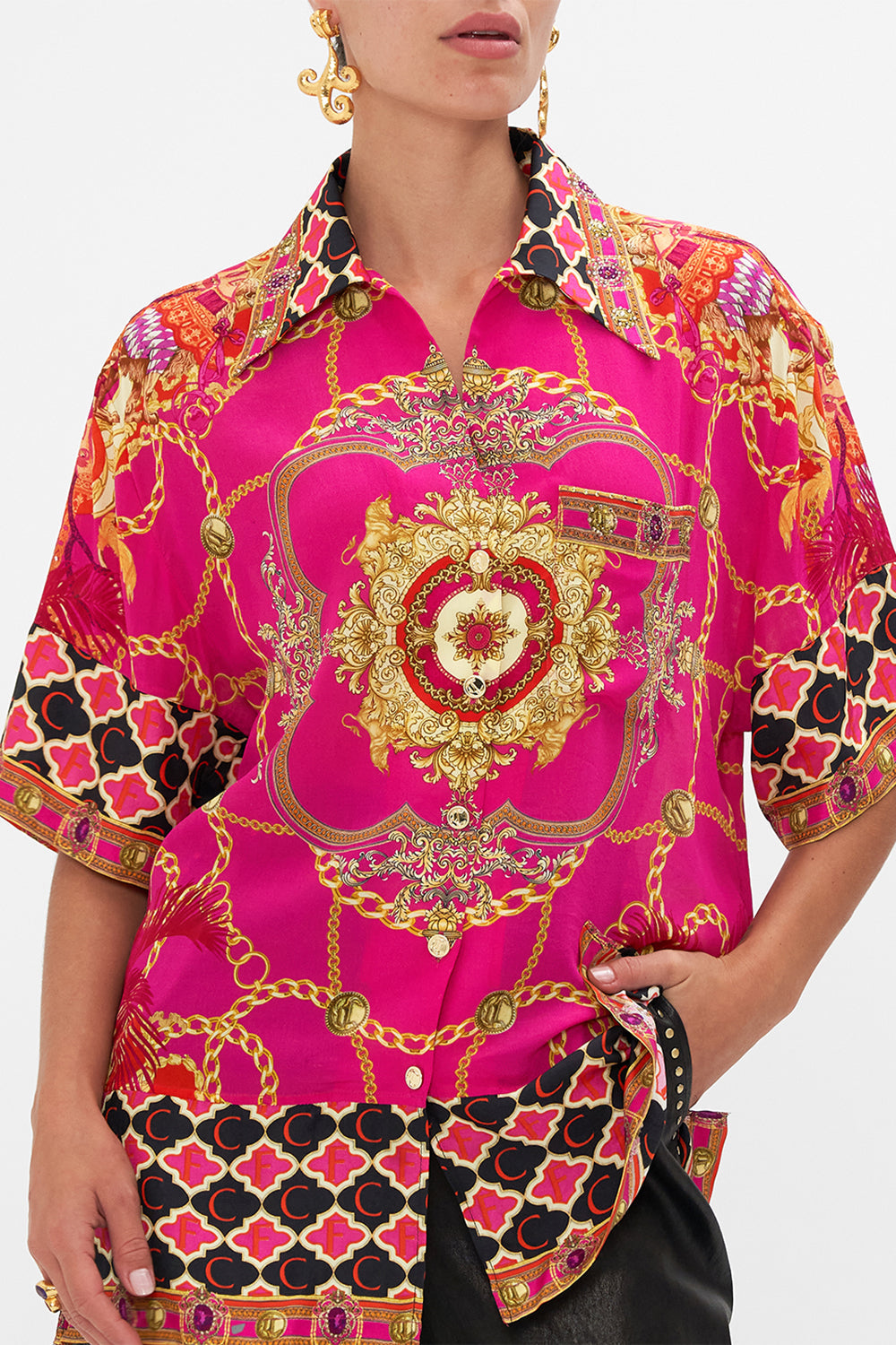 OVERSIZED SHIRT WITH POCKET WILD AND RUNNING