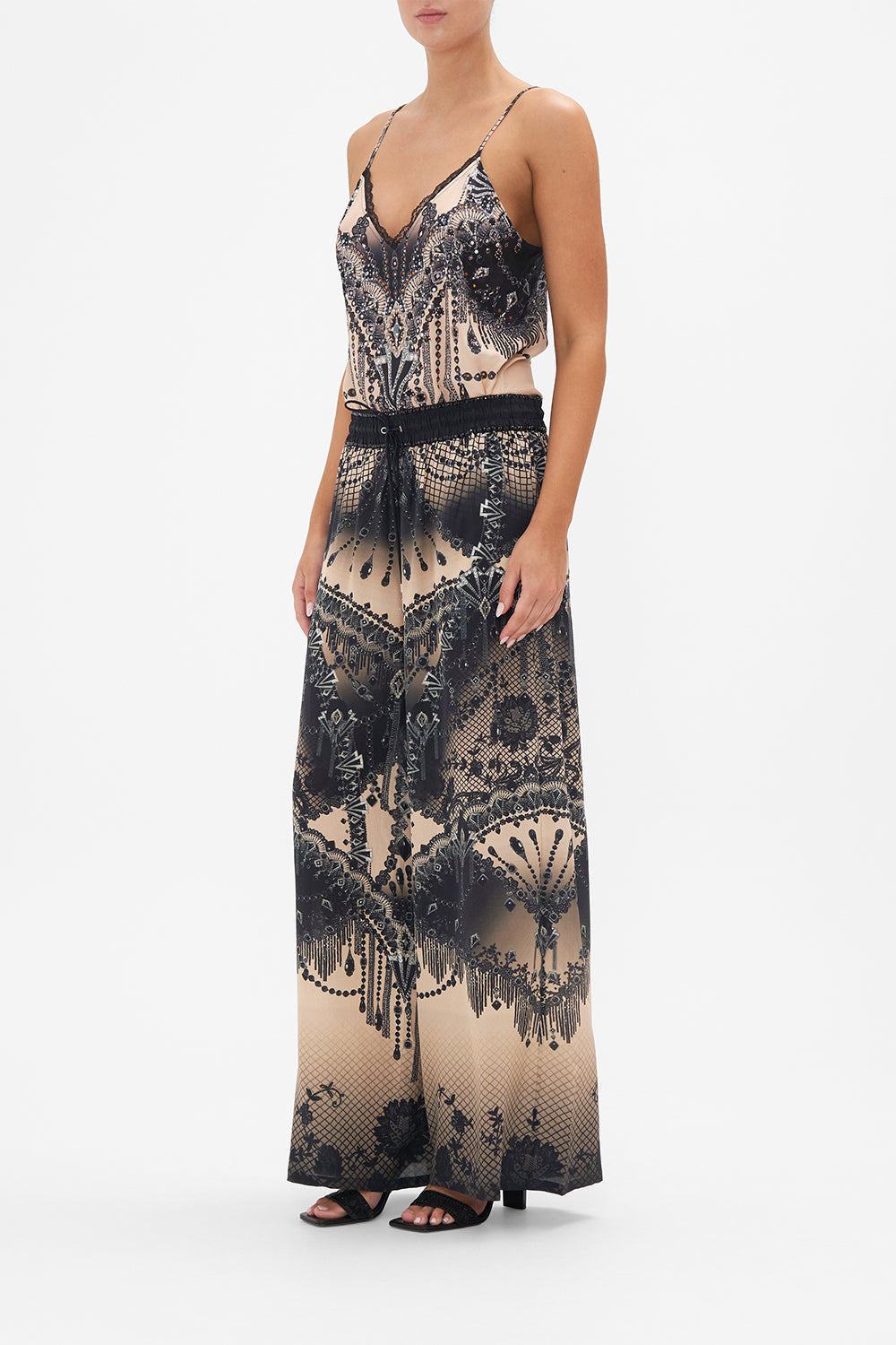 STRAIGHT LEG PANT CURTAIN CALL CHAOS