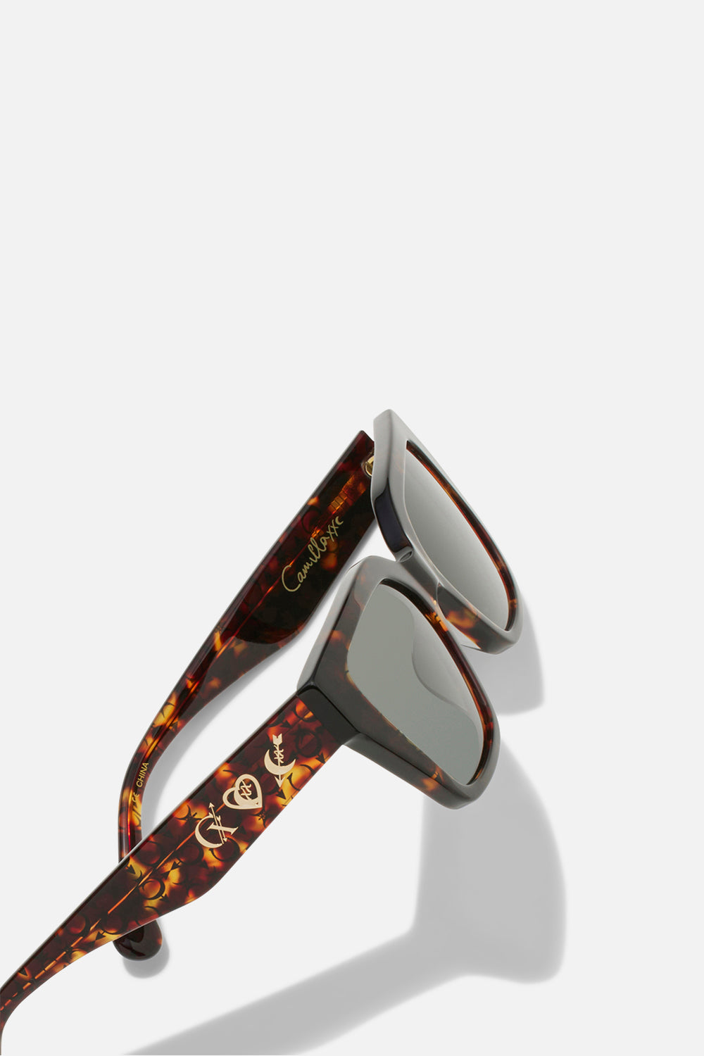 BOTTOMLESS BRUNCH SUNGLASSES DARK TORT MONOGRAM