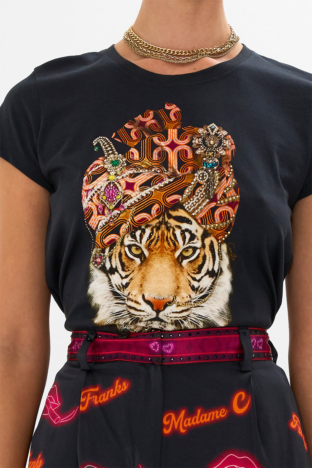 CAMILLA multi curved hem fitted tee in One Night In De Wallen print.