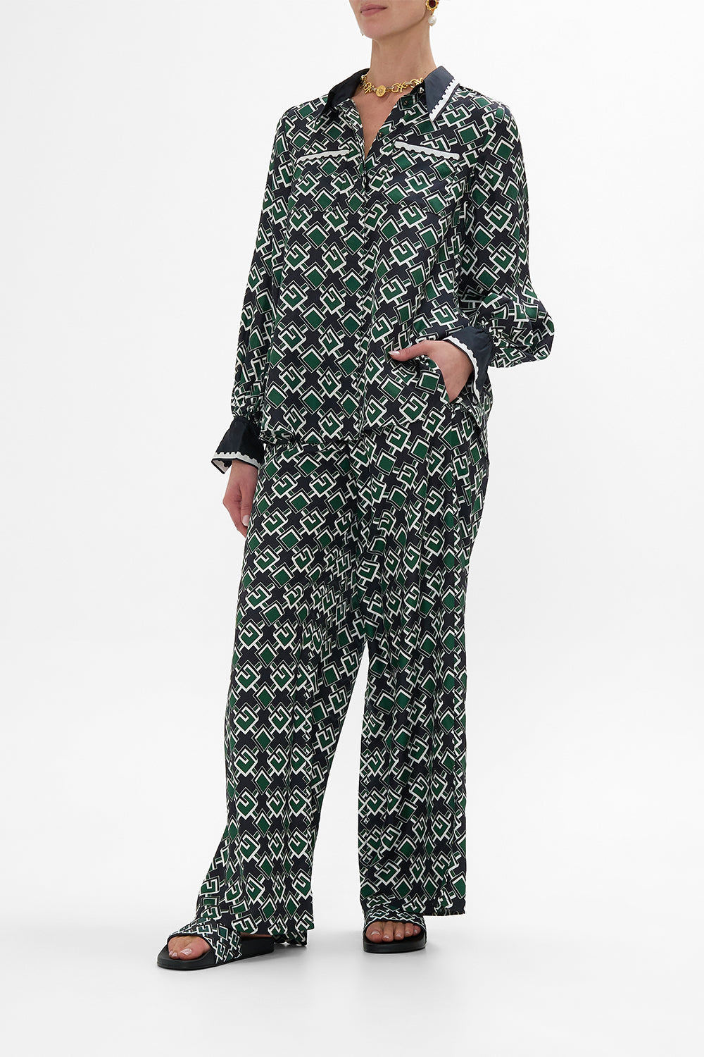 CURVED COLLAR BLOUSE WITH POCKETS MY PORTO PEN PAL