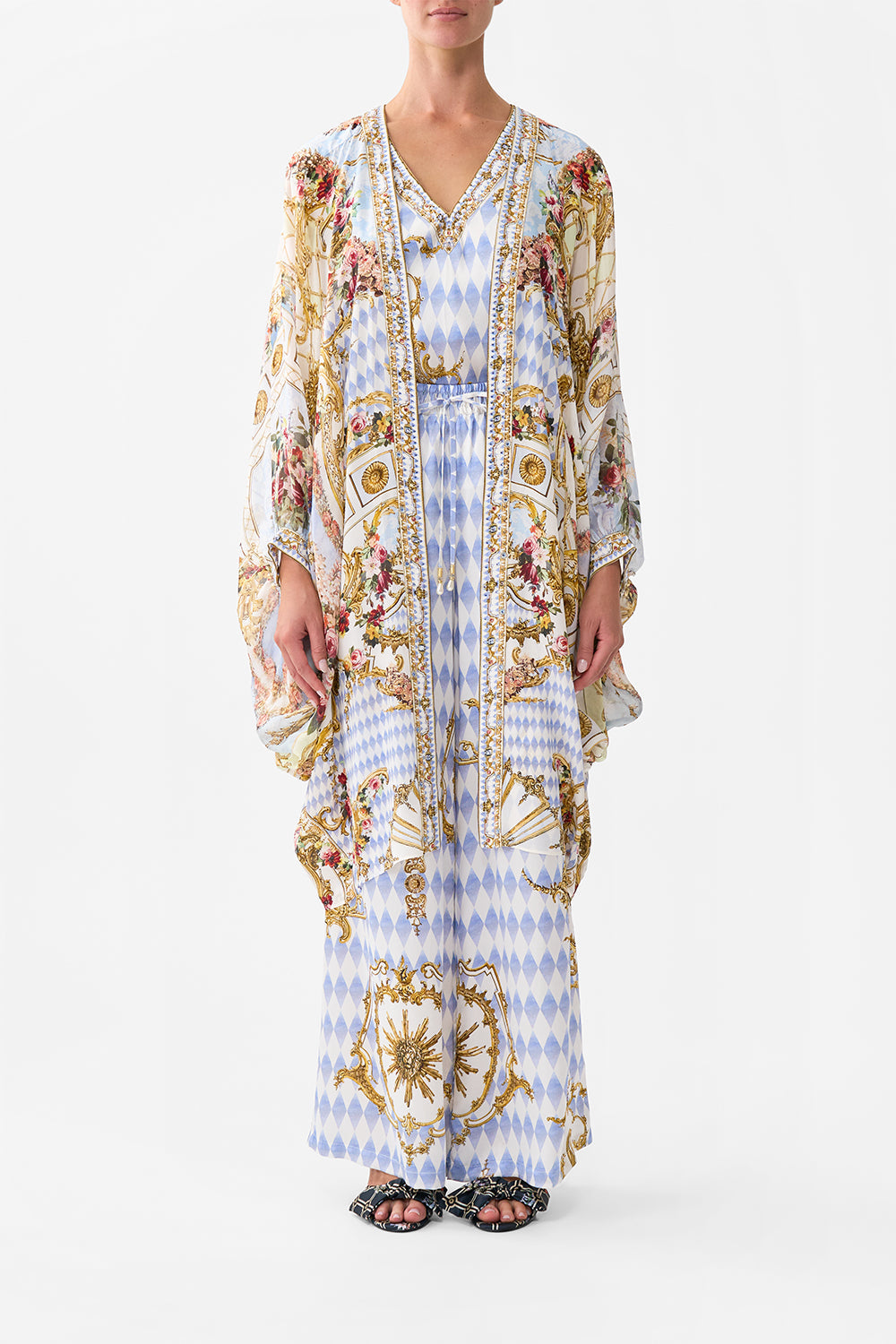 DRAMATIC SLEEVE COCOON LAYER THRONE GAMES