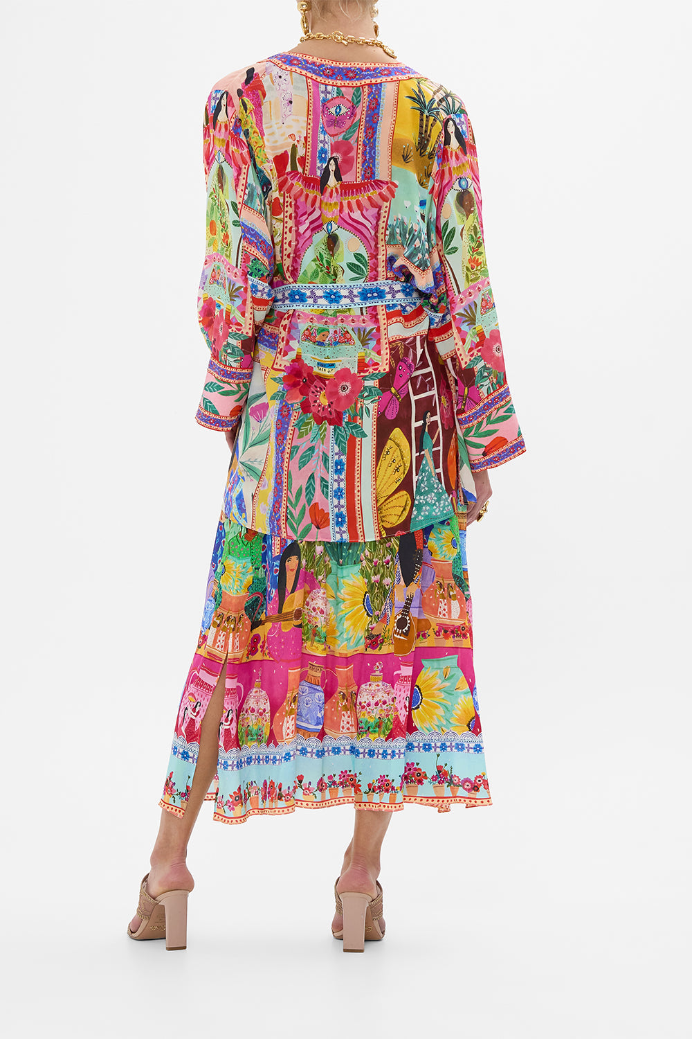 CAMILLA Short Kimono Wrap Roeqiyas Realm print.