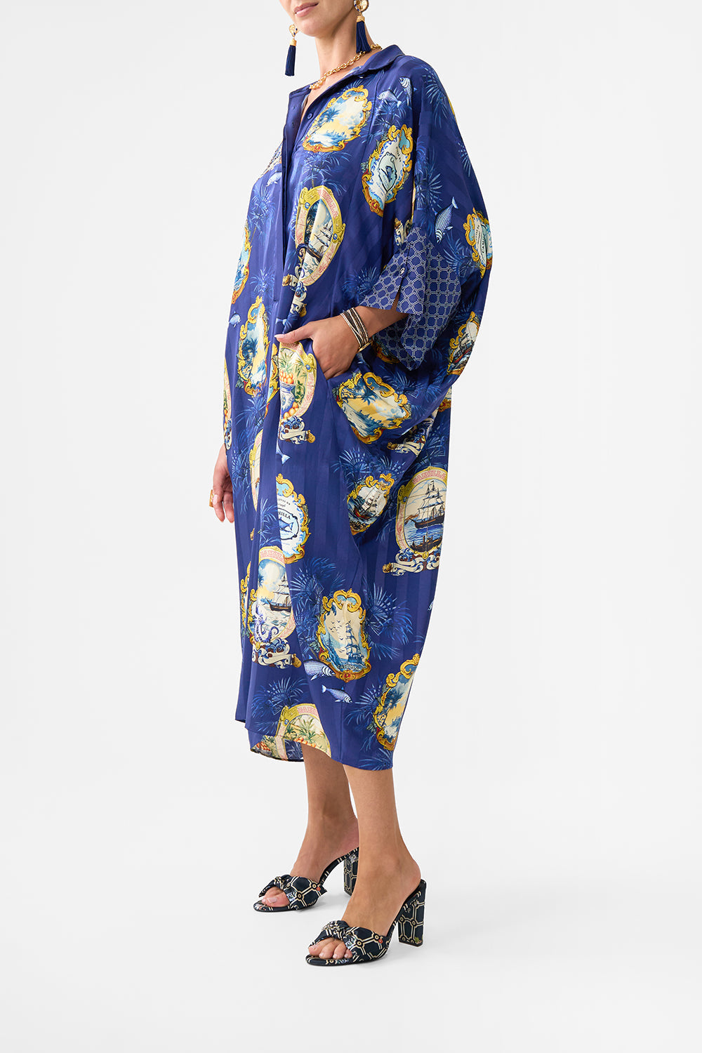 BATWING KAFTAN SONG OF SAINT ANTHONY