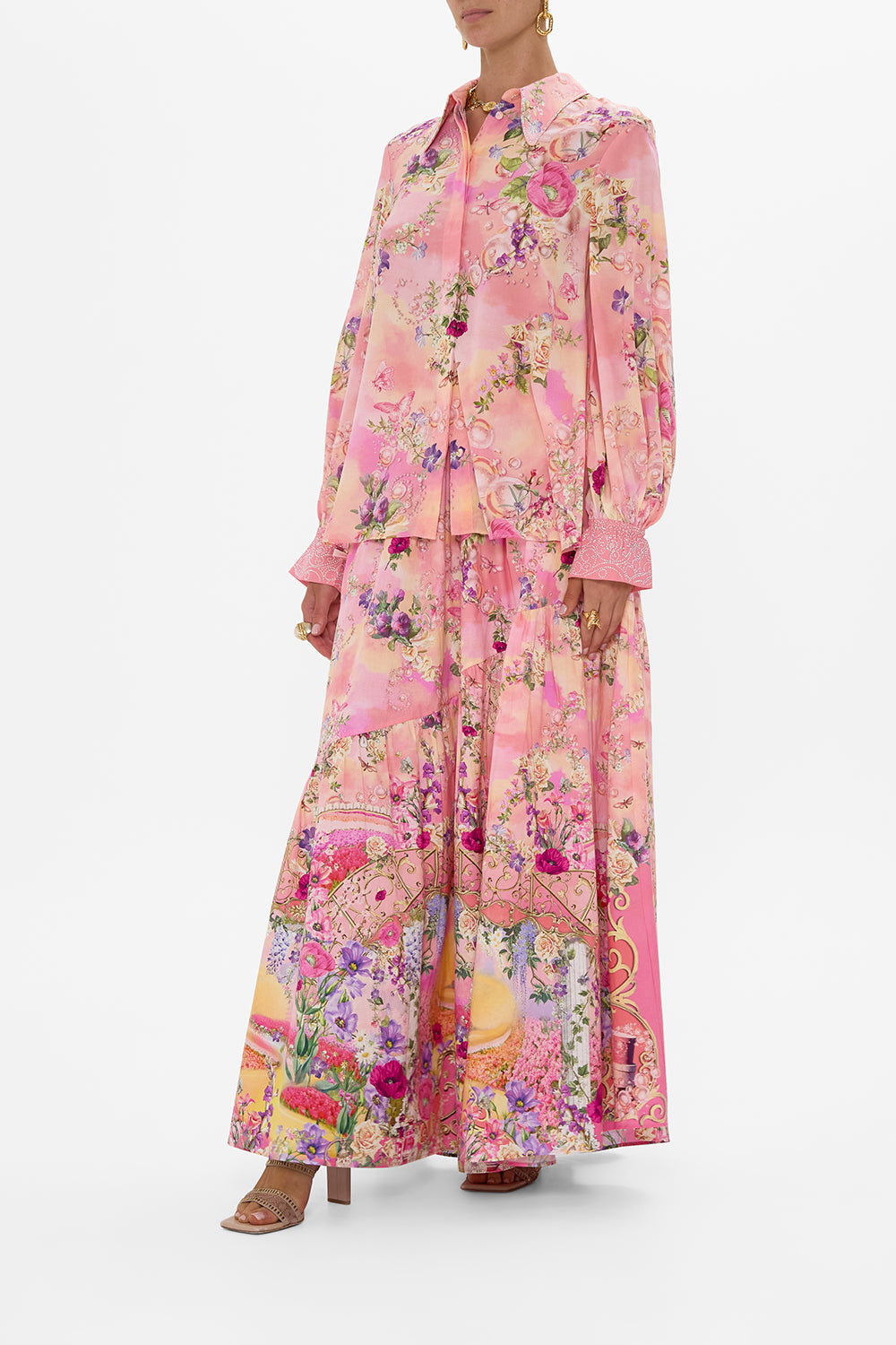 CURVED COLLAR BLOUSE TOTALLY OZMOPOLITAN