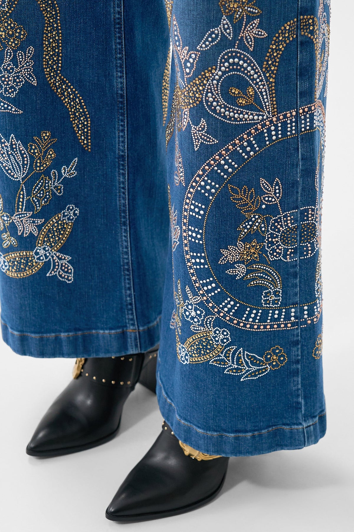 The CAMILLA Jenna Ace Of Lace High Waisted Flare in our Denim print.