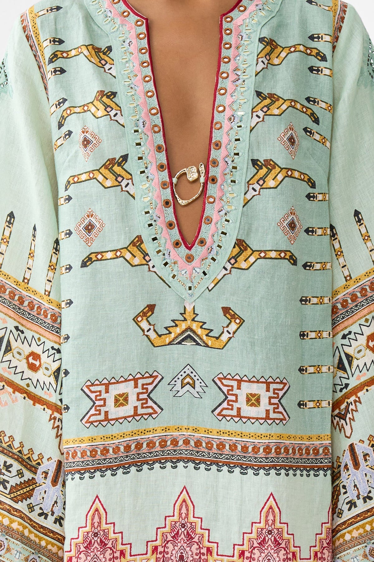 DEEP V-NECK HARDWARE SHORT KAFTAN LEGEND HAS IT