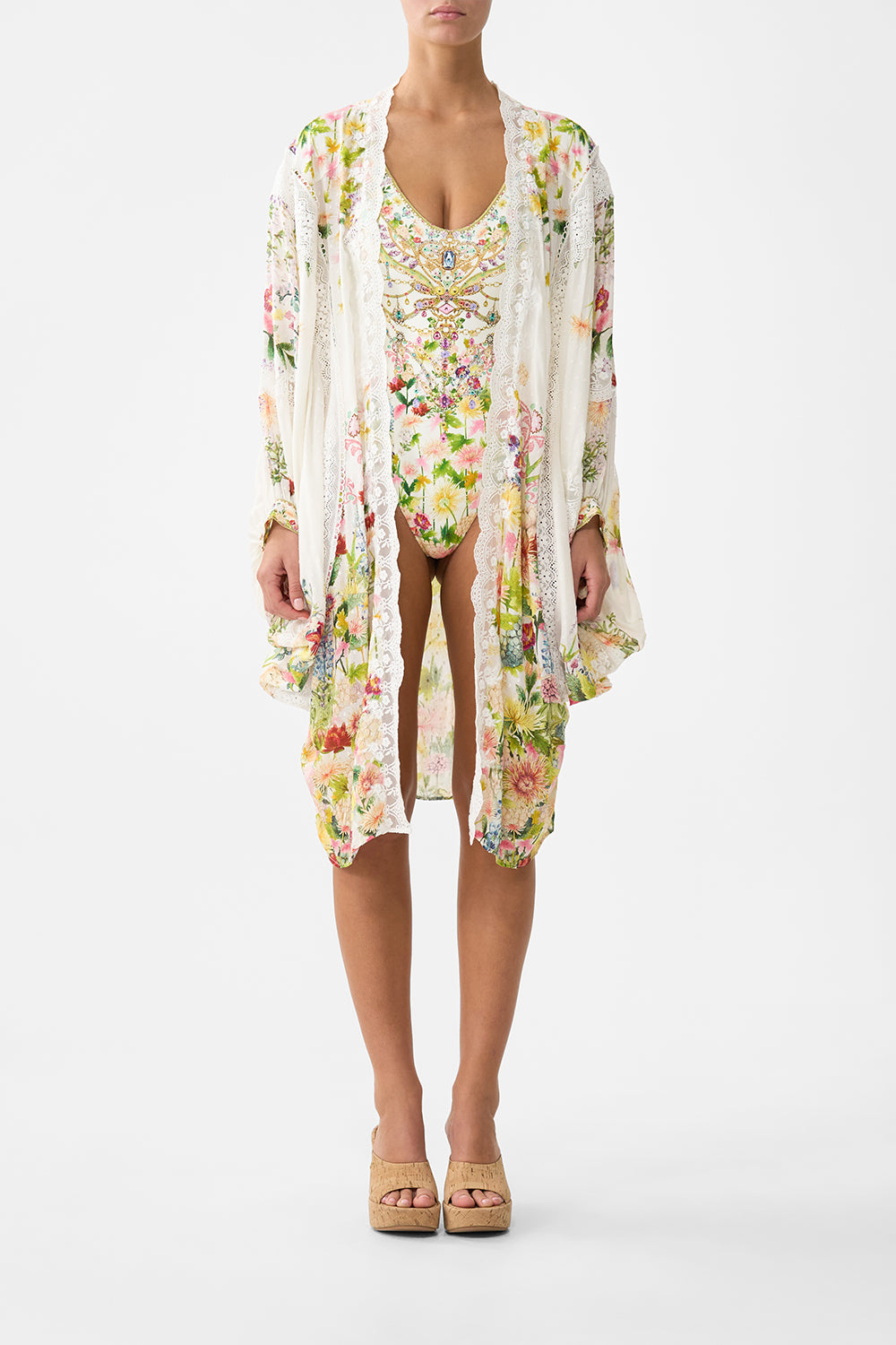 DRAMATIC SLEEVE COCOON LAYER THE CALL OF CATALONIA