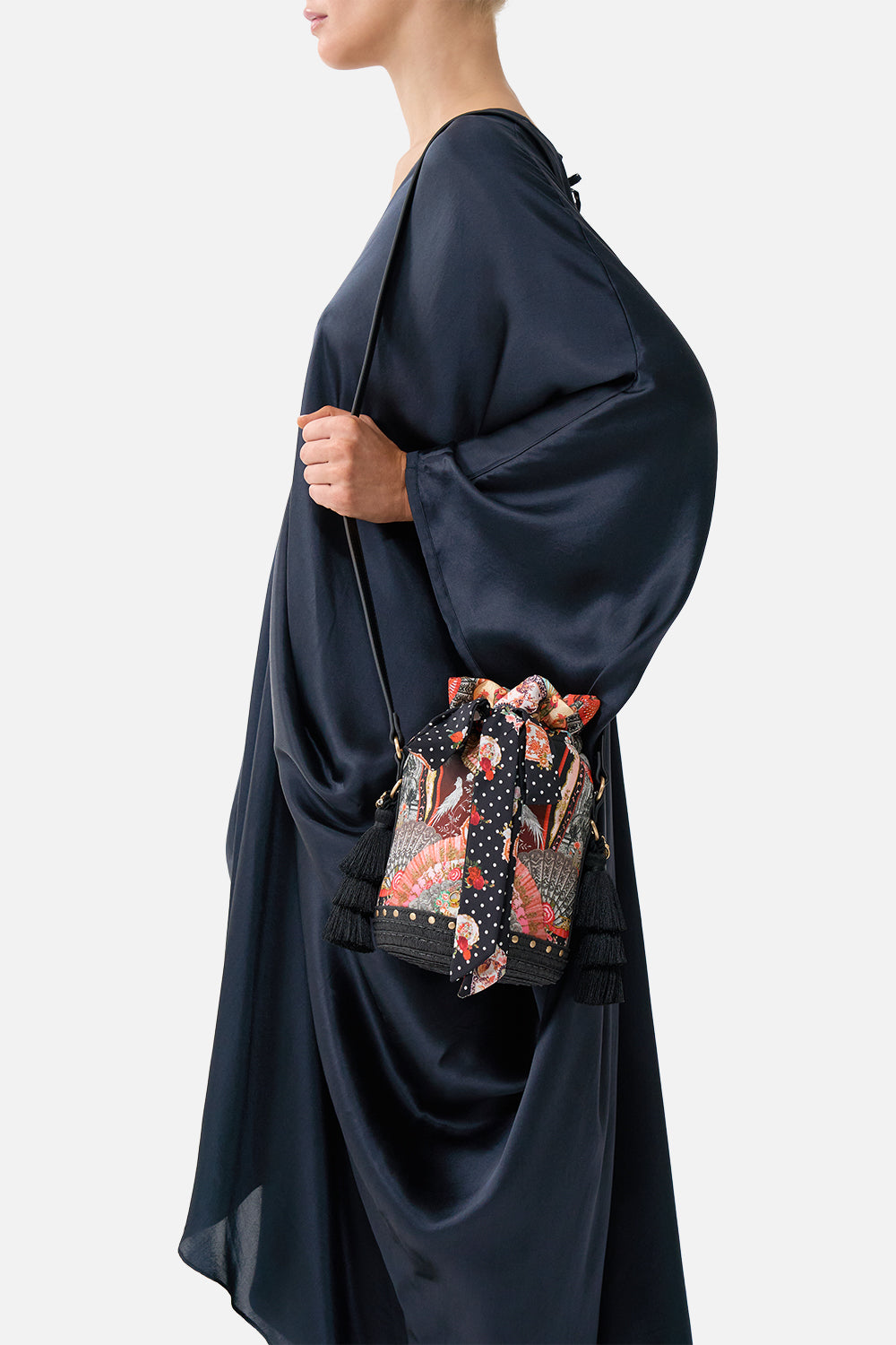 TIE TOP BUCKET BAG WITH TASSELS DAUGHTERS OF DUENDE