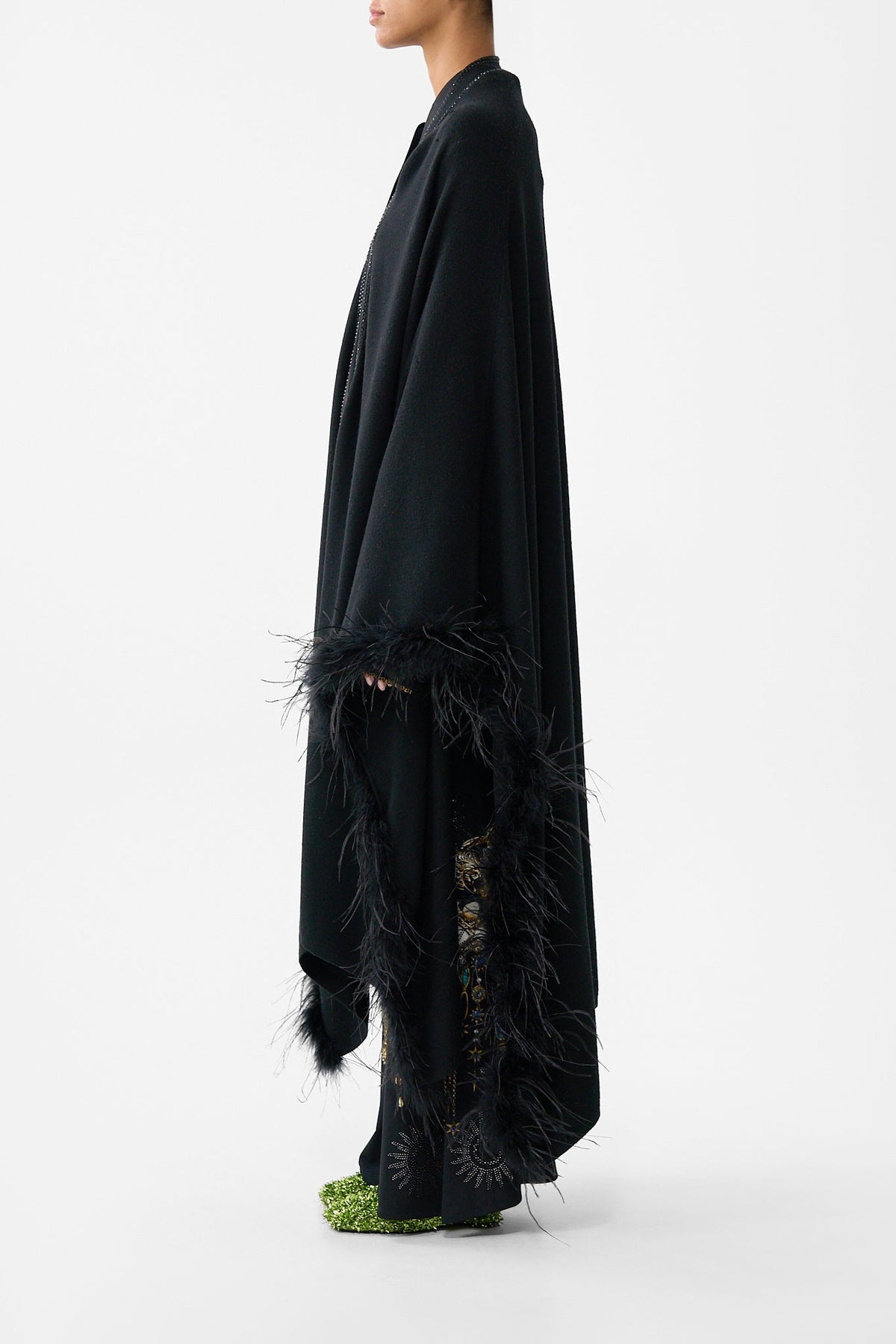 THROW OVER WITH FEATHERS AMULETS AND ALCHEMY