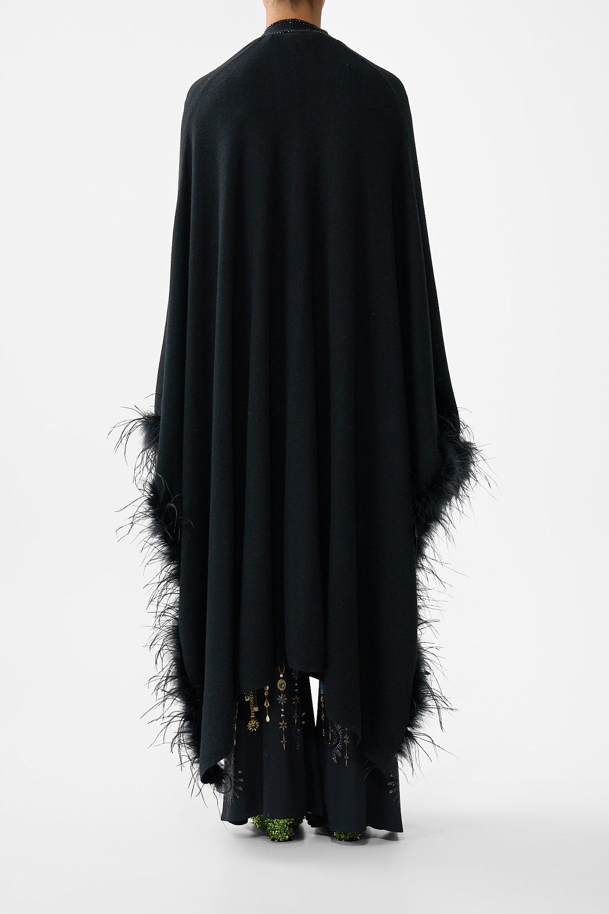 THROW OVER WITH FEATHERS AMULETS AND ALCHEMY