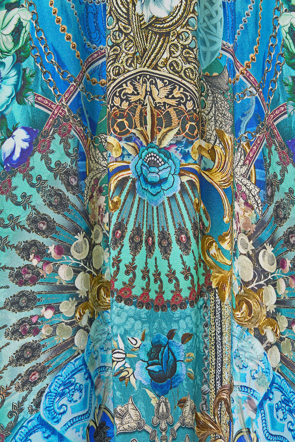 The CAMILLA RING SCARF CLUTCH ART FOR THE ARTISANS in our print.