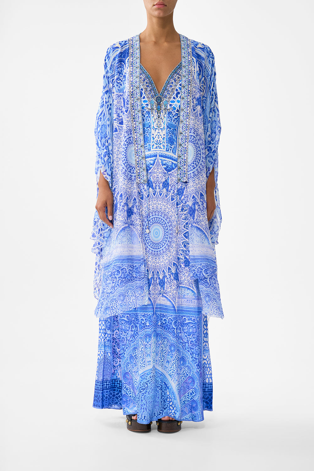 SCALLOPED EDGE LAYER THE BOSPHOROUS