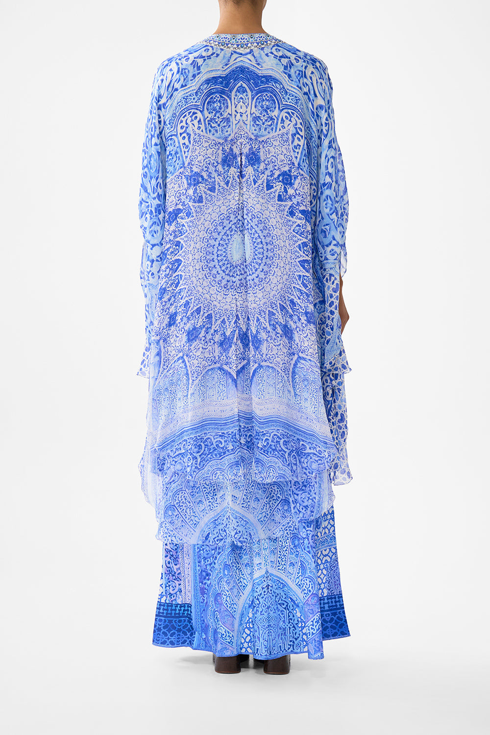 SCALLOPED EDGE LAYER THE BOSPHOROUS