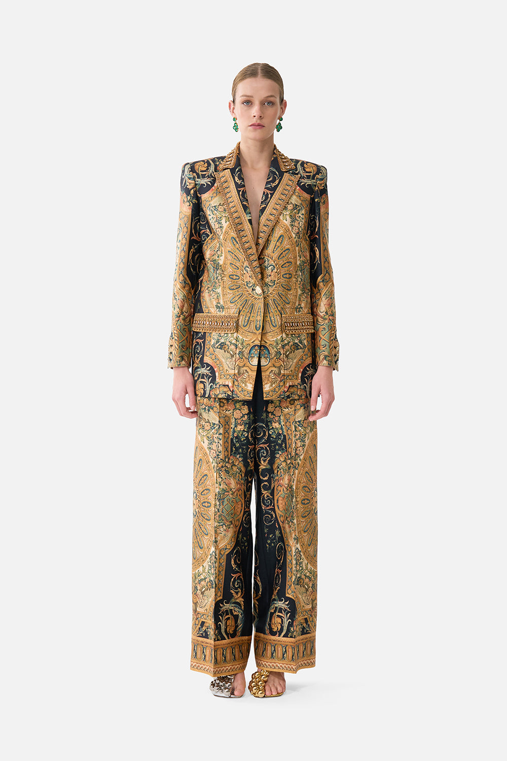 The CAMILLA LOUNGE PANT WITH ELASTIC WAIST MUSEUM MEMOIRS in our print.