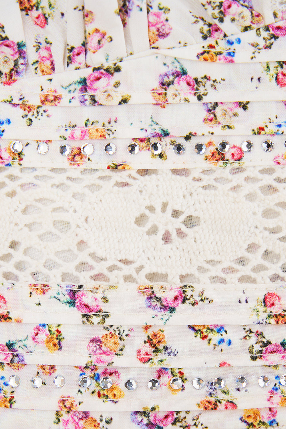 The CAMILLA ROUND NECK KAFTAN VERSES IN VINTAGE in our print.