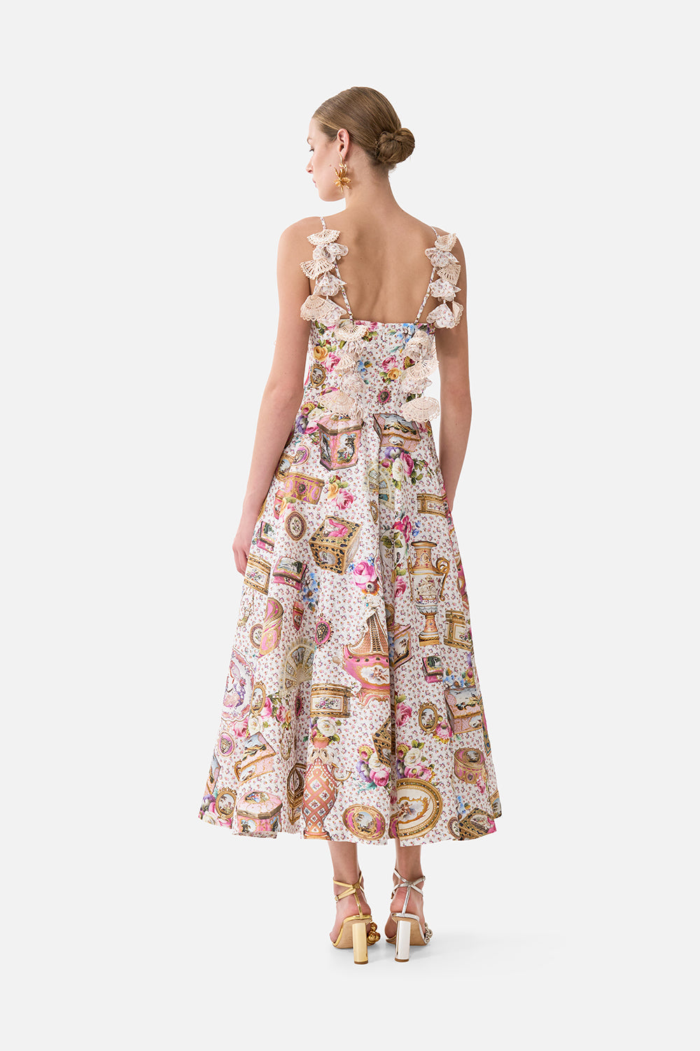 The CAMILLA WING COLLAR KAFTAN WANDERLUST EMPIRE in our print.