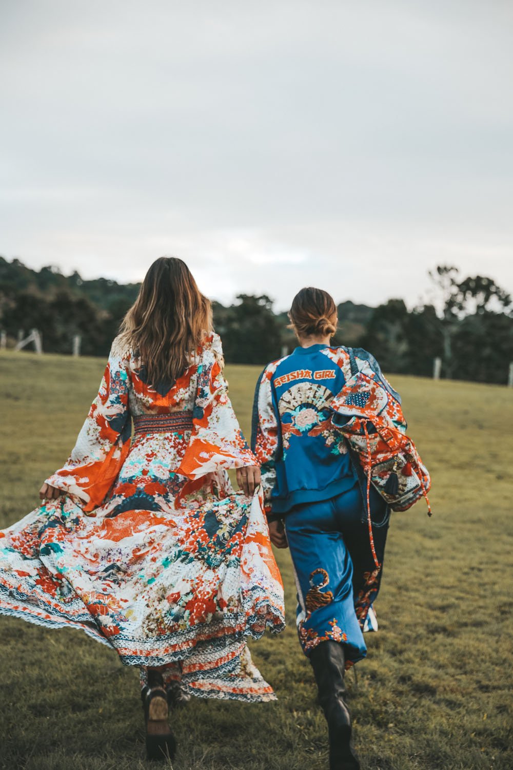 KIMONO SLEEVE DRESS WITH SHIRRING DETAIL GEISHA GIRL