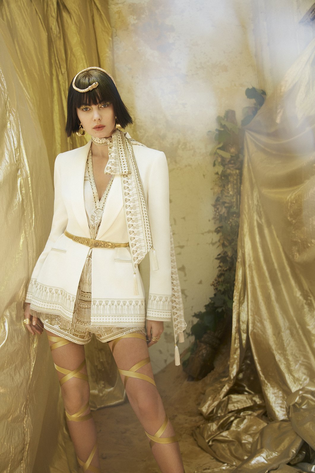 TAILORED MID LENGTH JACKET THE QUEENS CHAMBER