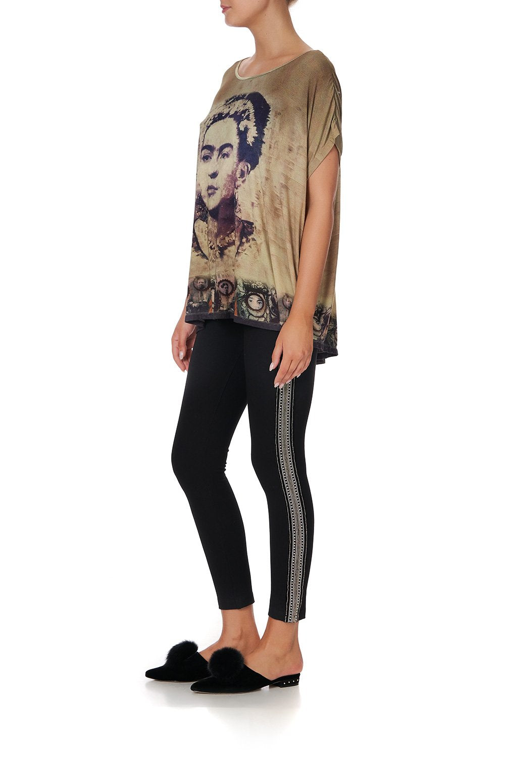 LOOSE FIT T-SHIRT FRIDA