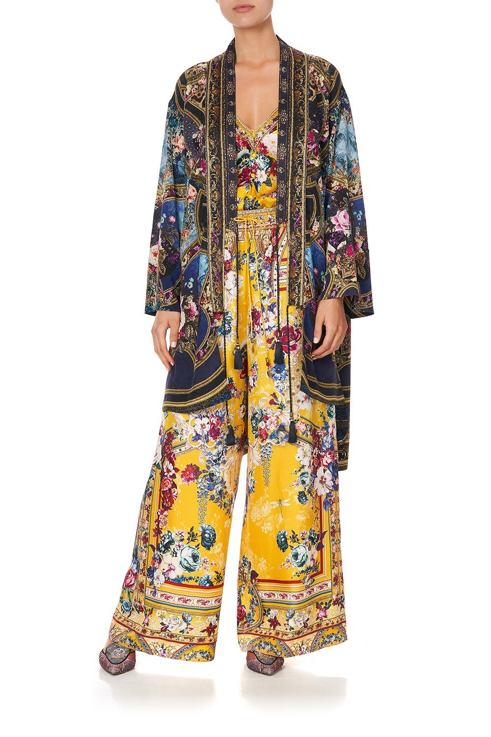 LAYERING WITH NECK BANDS FIELDS OF TREASURE