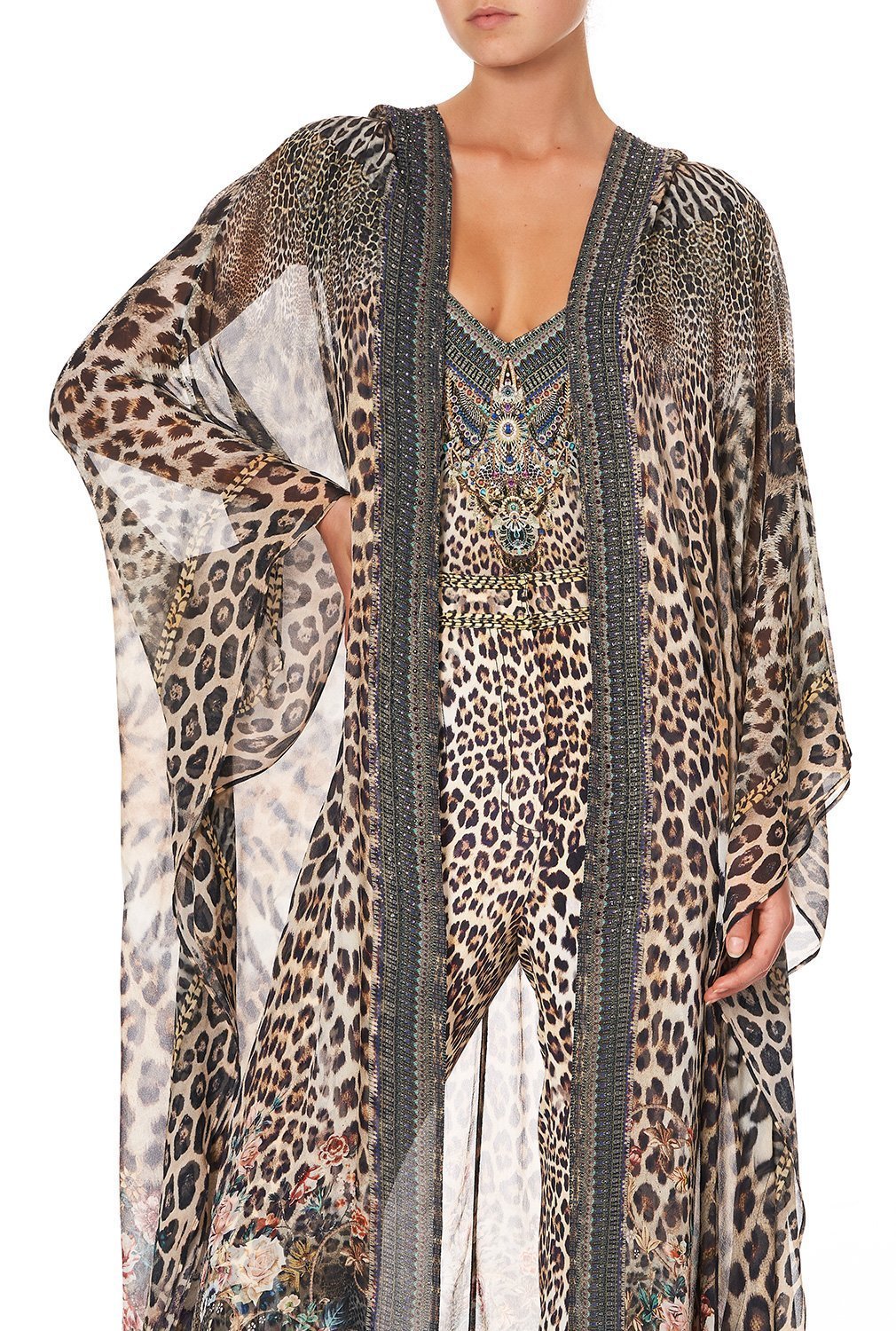 OVERSIZED ROBE CALL OF THE CATHEDRAL