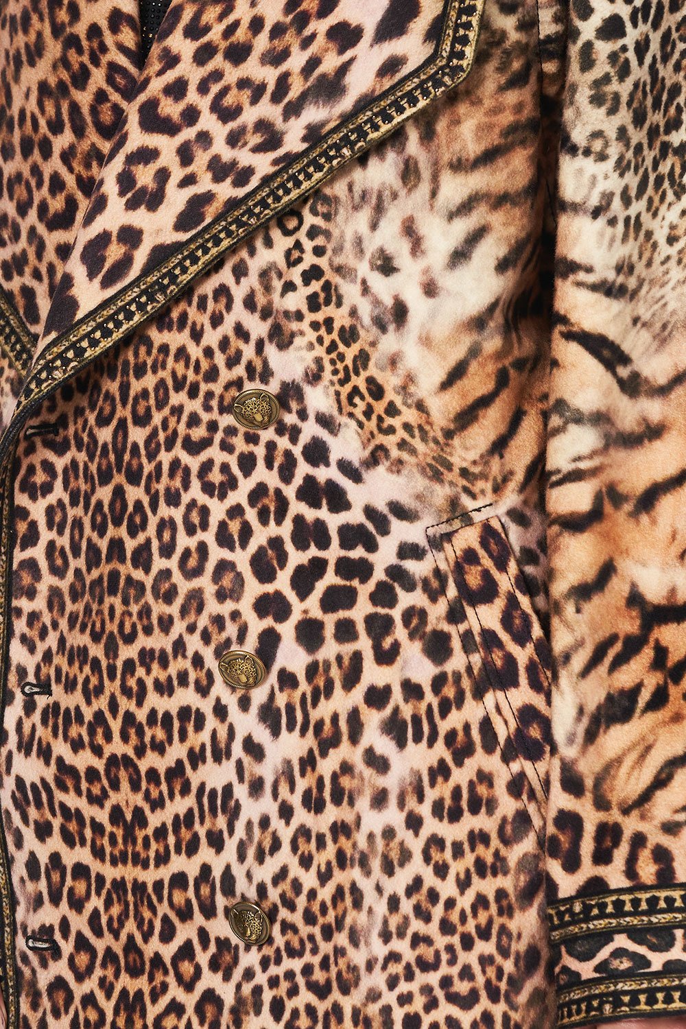 SHORT COAT WITH VEST DETAIL CALL OF THE CATHEDRAL