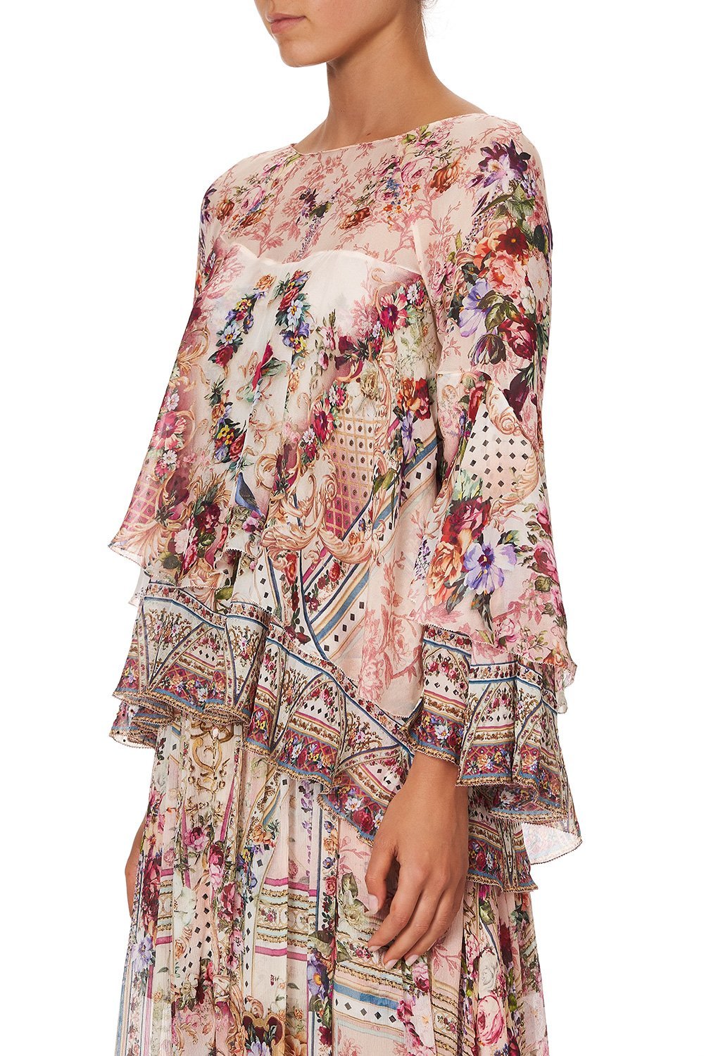 FLARED LAYERED BLOUSE SUMMONED BY A ROSE