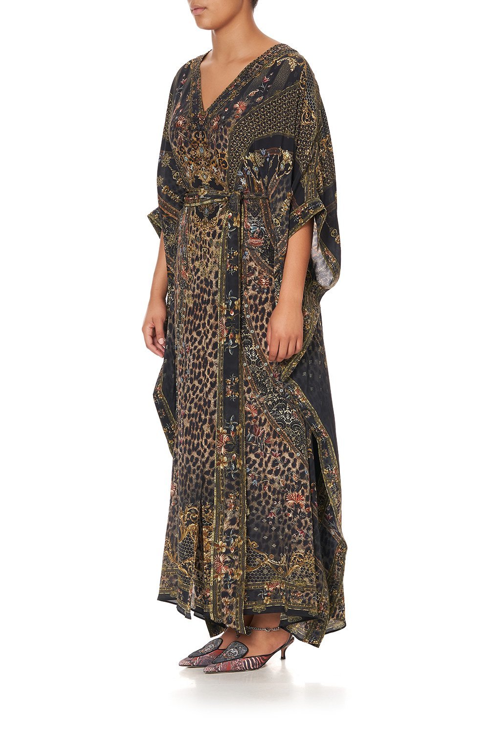 KAFTAN WITH V-NECKBAND AND BELT ABINGDON PALACE