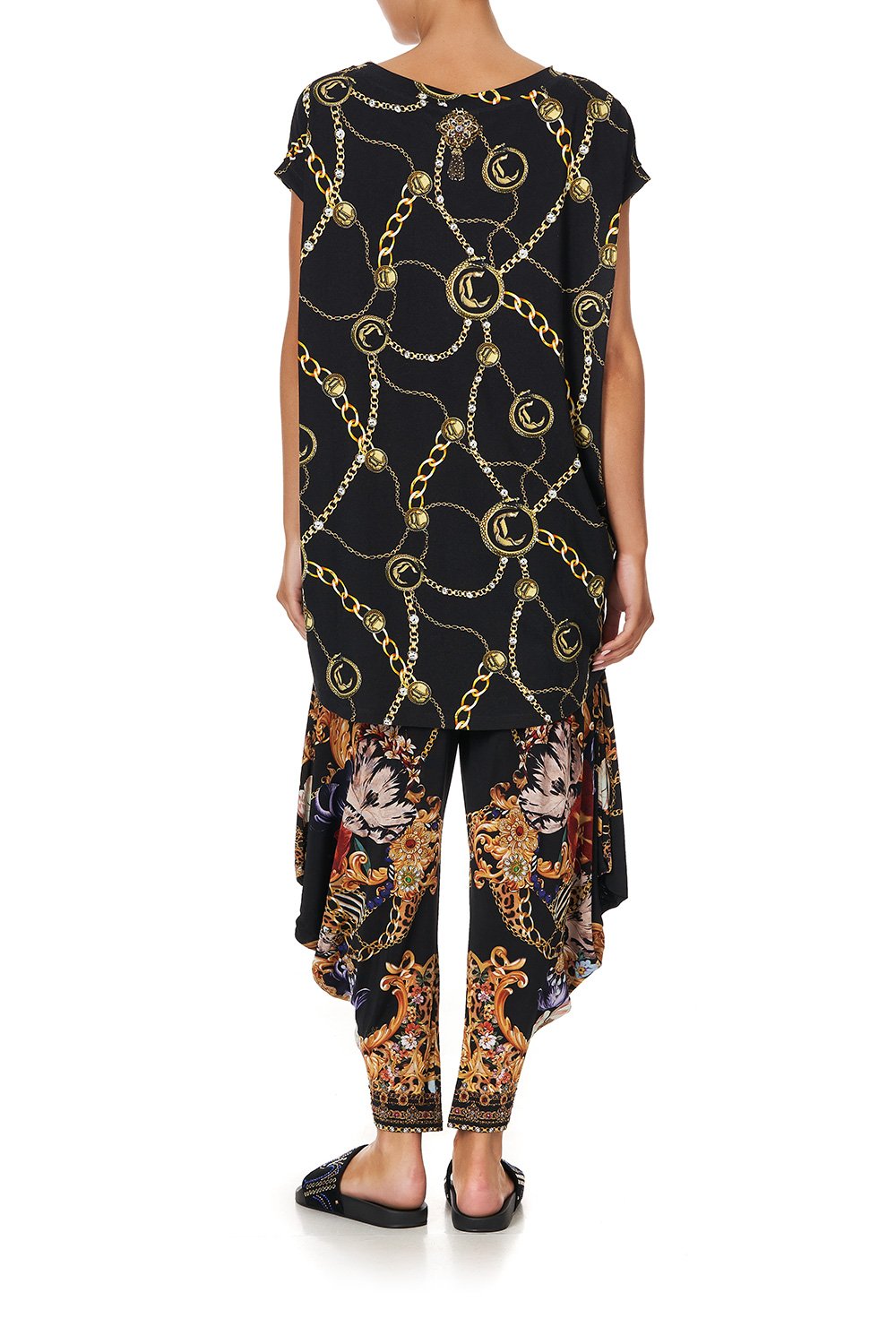 EXTENDED SLEEVE TEE A NIGHT IN THE 90S