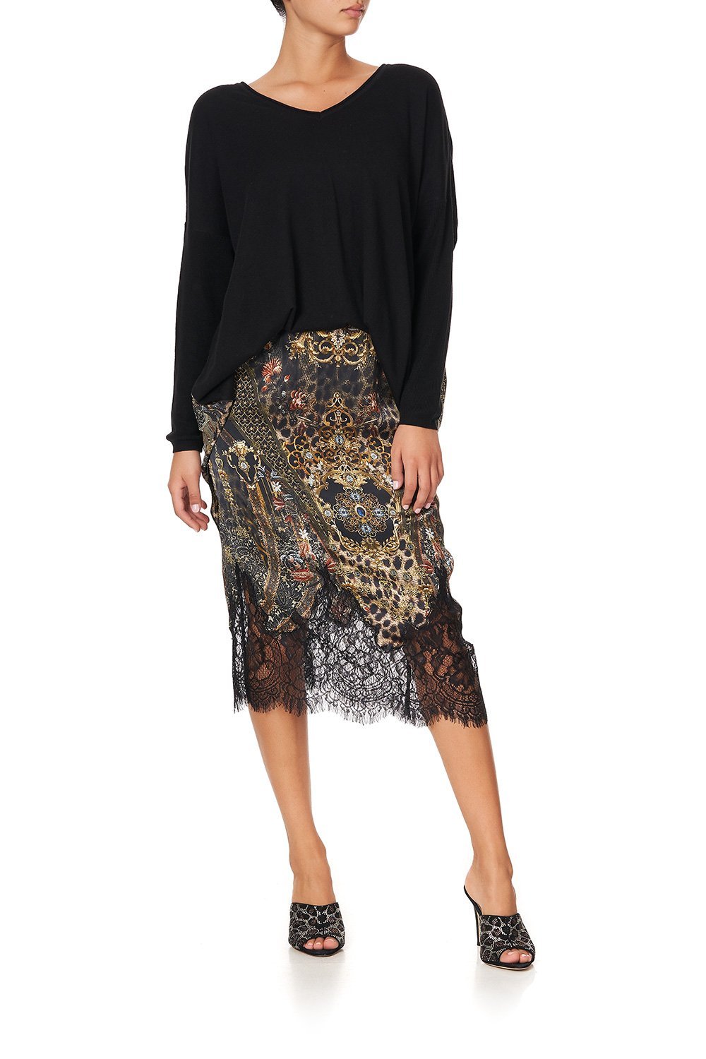 V NECK JUMPER WITH PRINT BACK ABINGDON PALACE