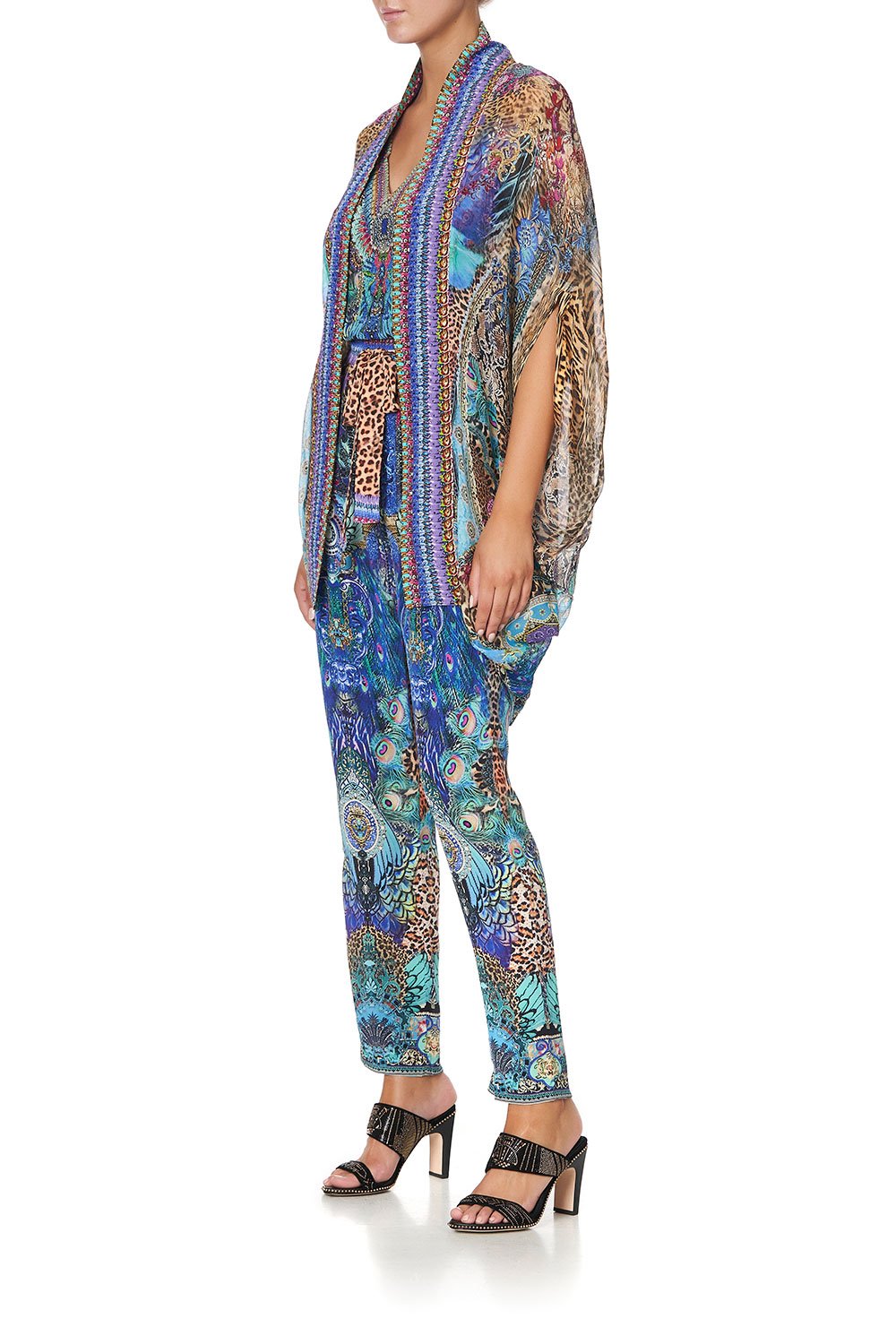 OPEN FRONT CARDI CAPE BASILICA BEEUTY