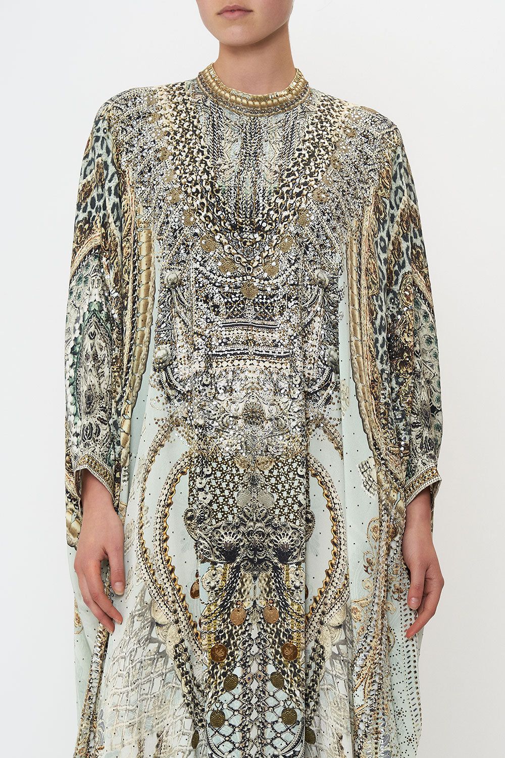 HIGH COLLAR KAFTAN WITH TIE LUXE ESPIRITU