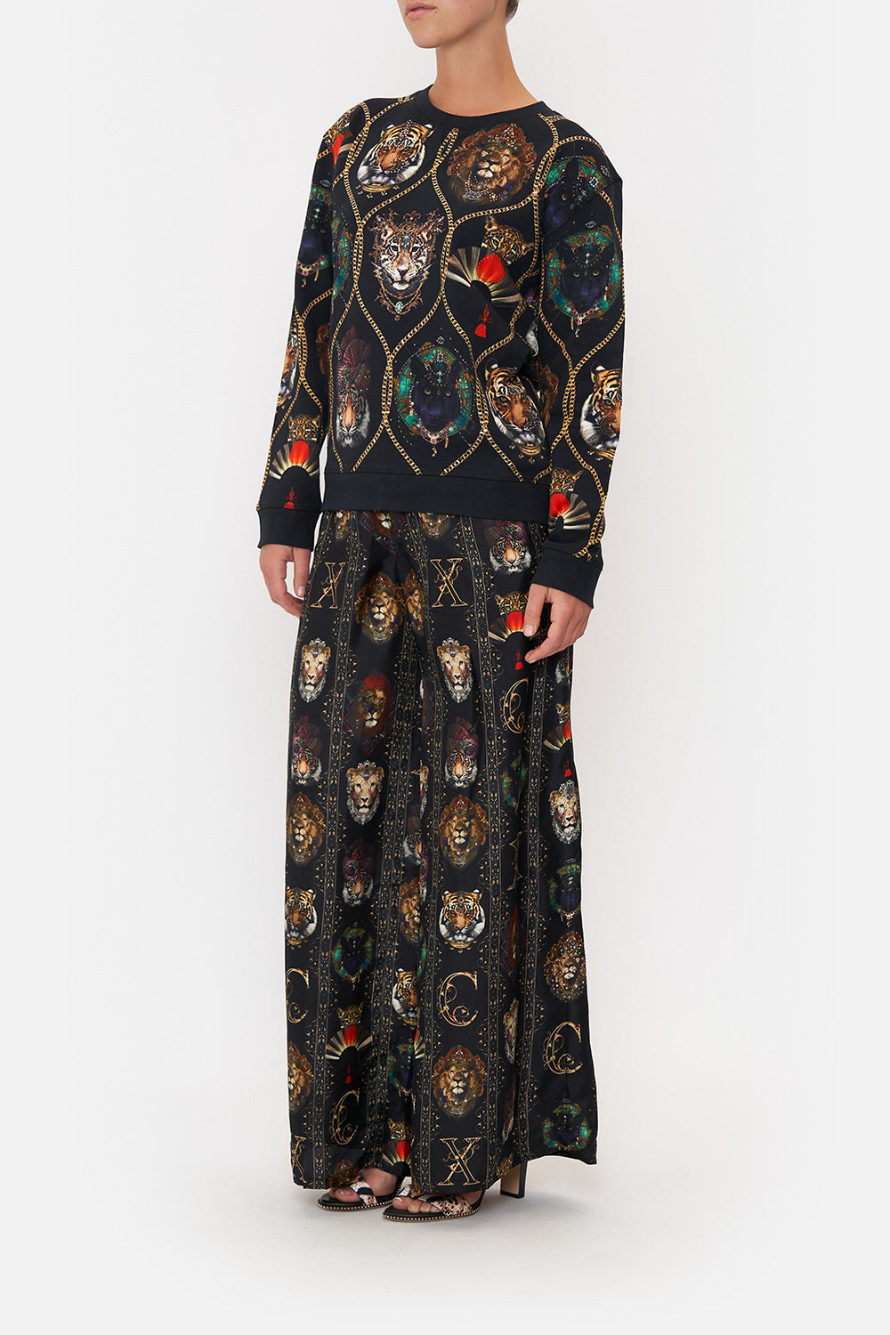 ROUND NECK SWEATER JAGGIS JEWELS