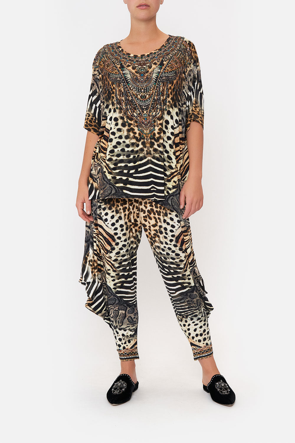 RELAXED FIT DROP SHOULDER TEE FOR THE LOVE OF LEO