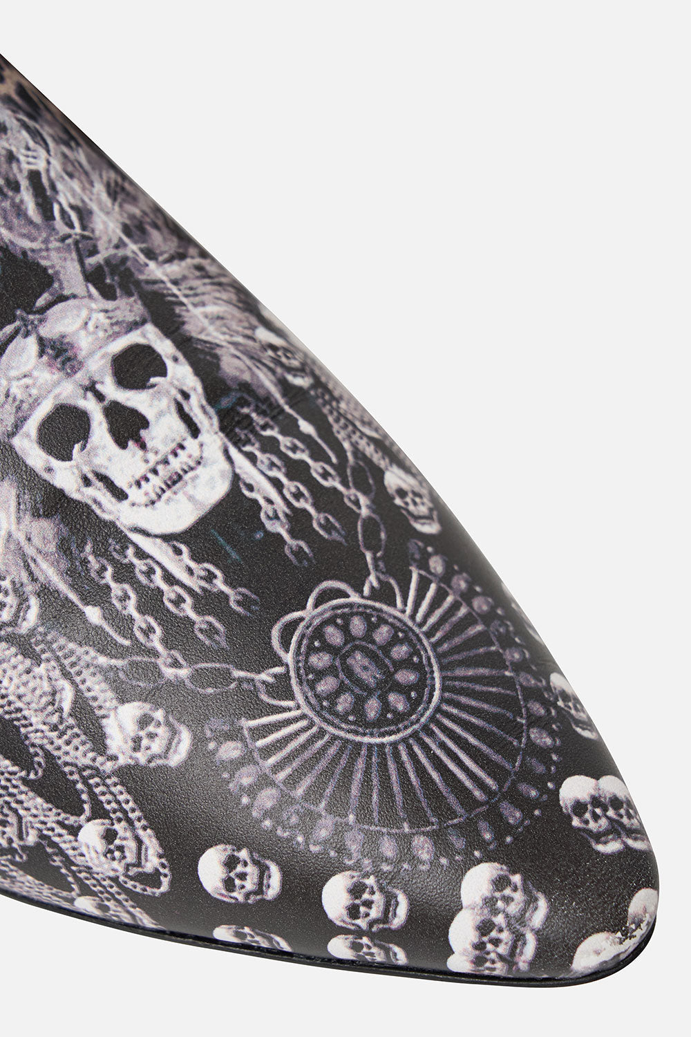 VENETIAN SLIPPER WITH COLLAPSABLE HEEL ORDER OF DISORDER