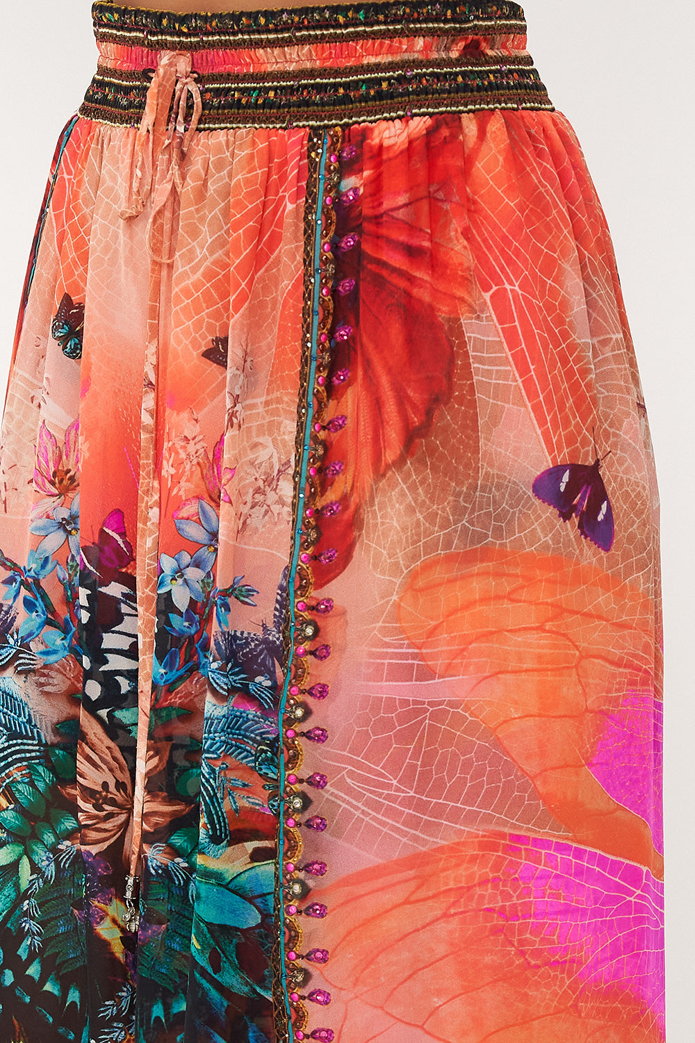 CURVED HEM PANT IN A FLUTTER