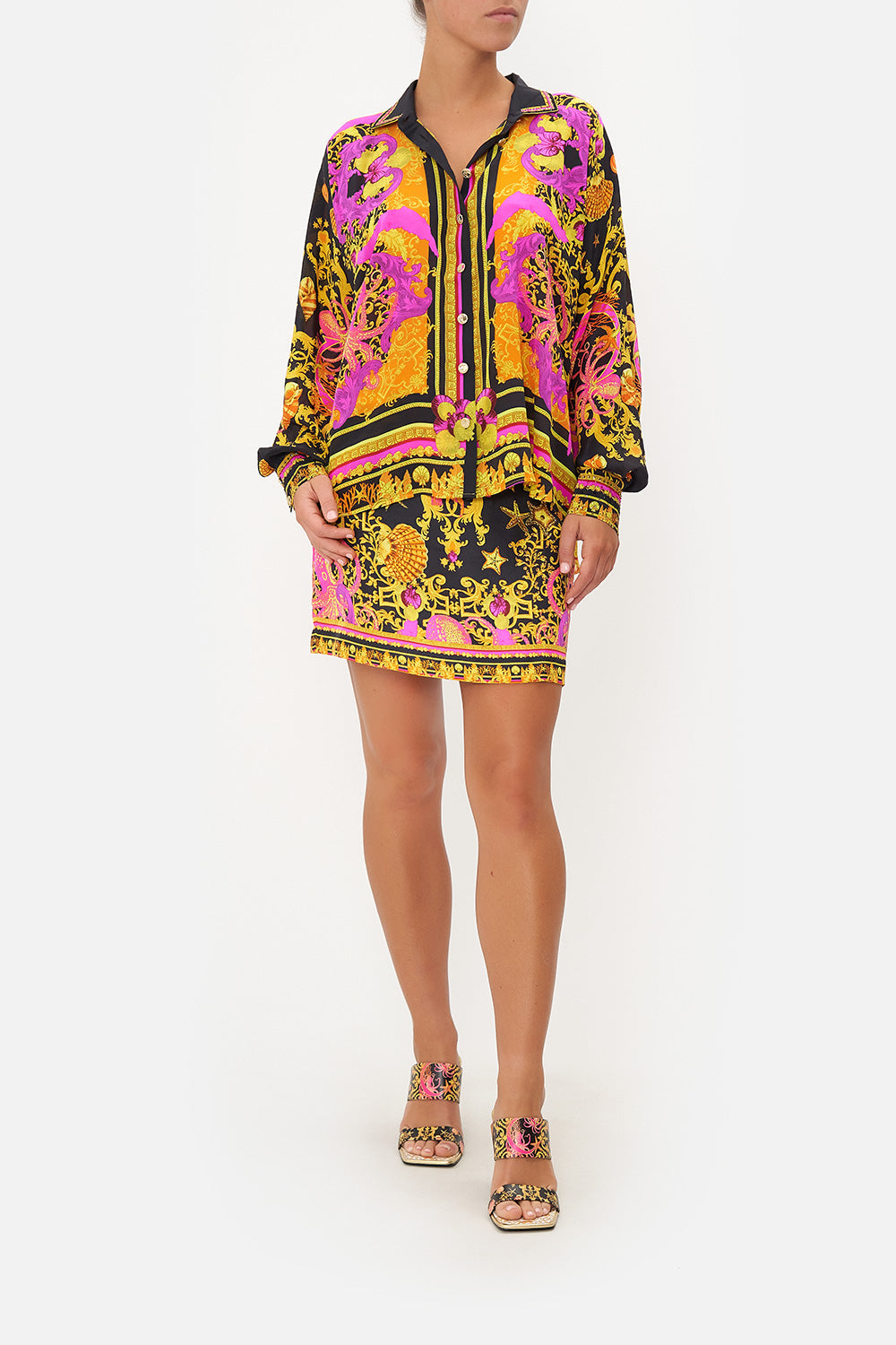 CURVED HEM SHIRT OCTOPIA