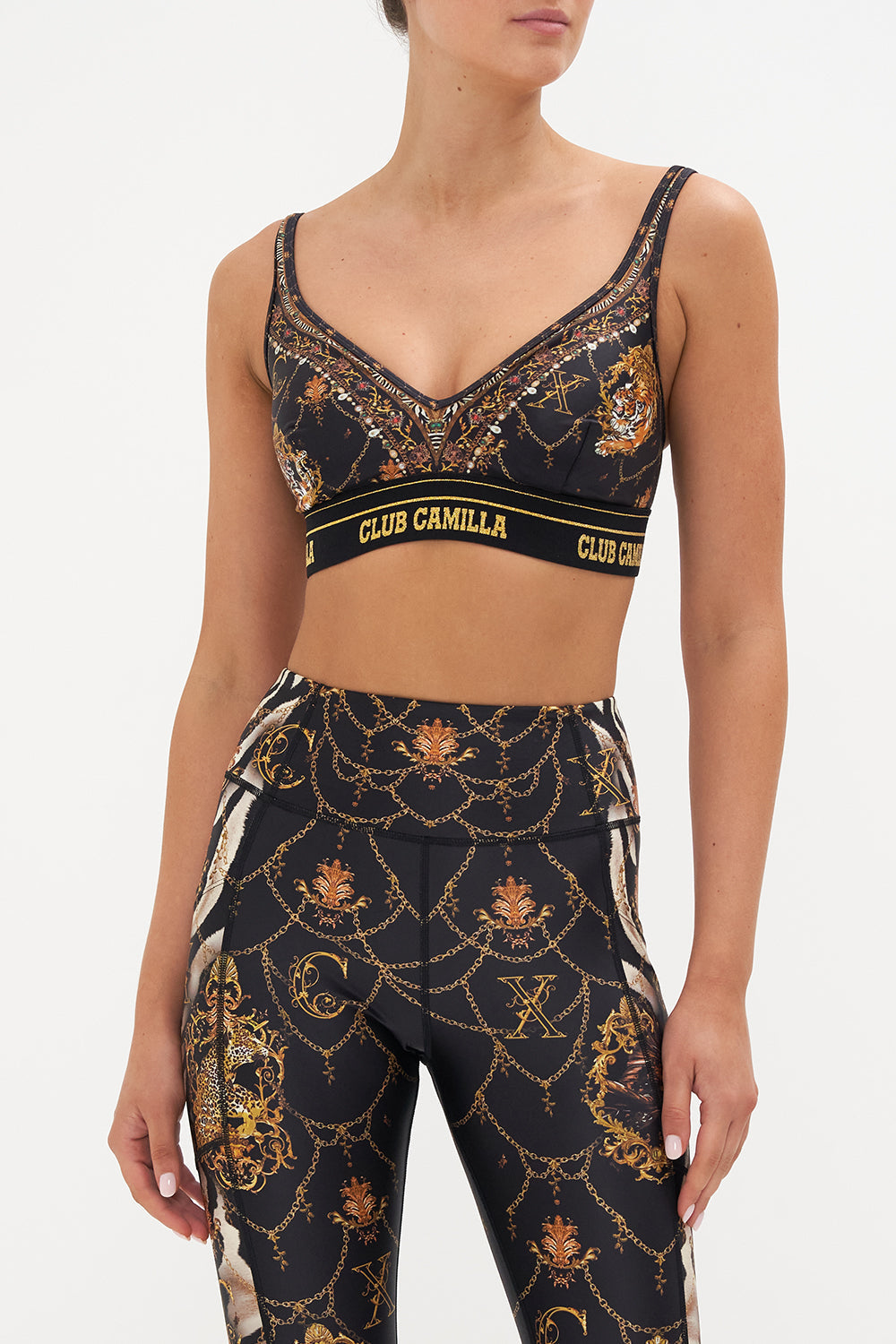 V-NECK ACTIVE CROP KNIGHTS OF JAGGIS TABLE