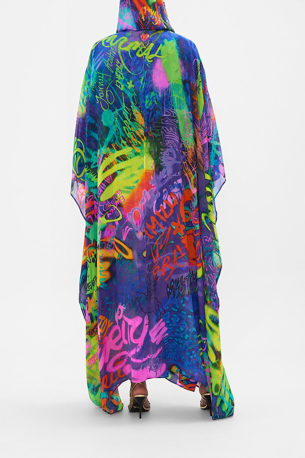 OVERSIZED ROBE MOTHER EARTHS ARMY