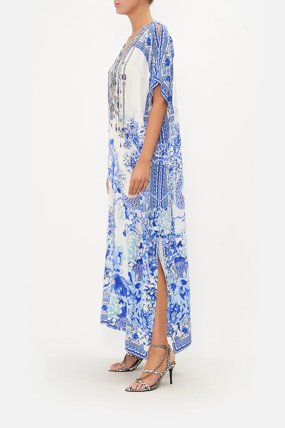 SLIM FIT KAFTAN WITH SPLIT HEART OF A DRAGON