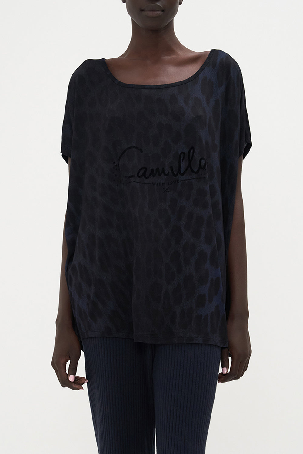 LOOSE FIT TEE SHES A CRAZY CAT