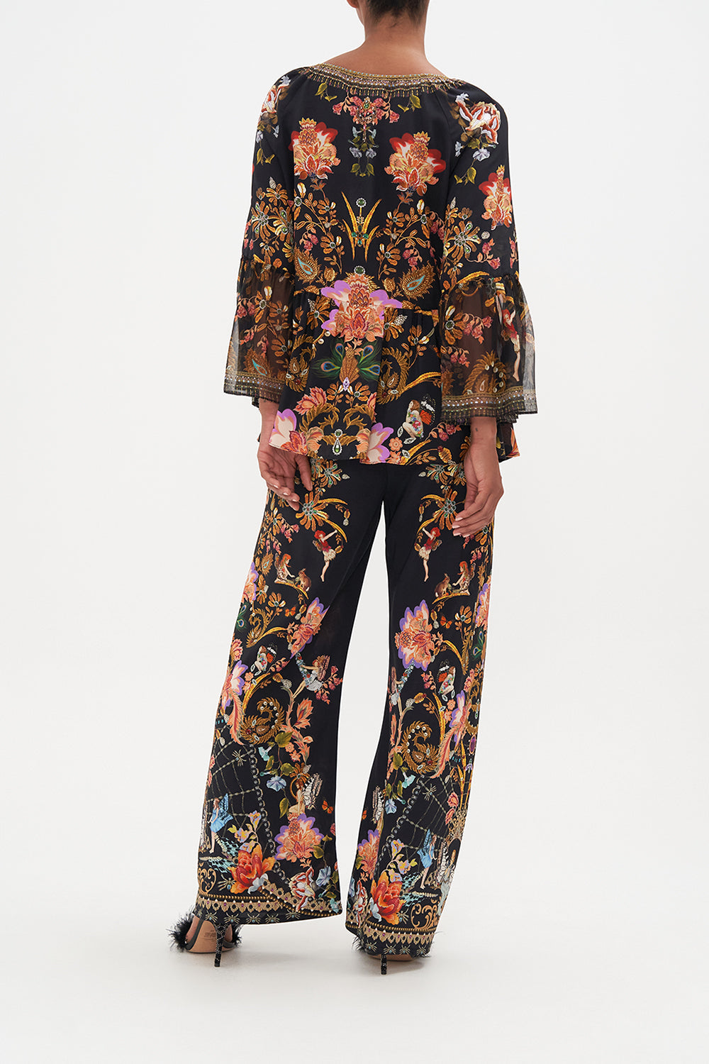 RAGLAN BLOUSE WITH SLEEVE RUFFLE TO CATCH A SPIDER