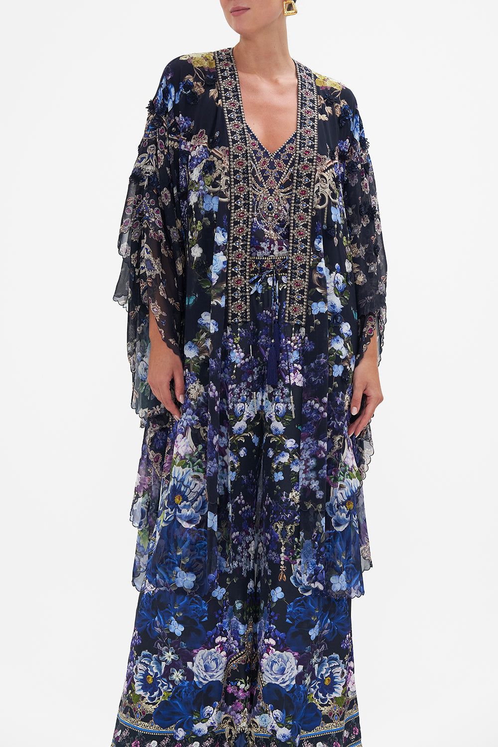 SCALLOPED EDGE LAYER OBSIDIAN BLOOM