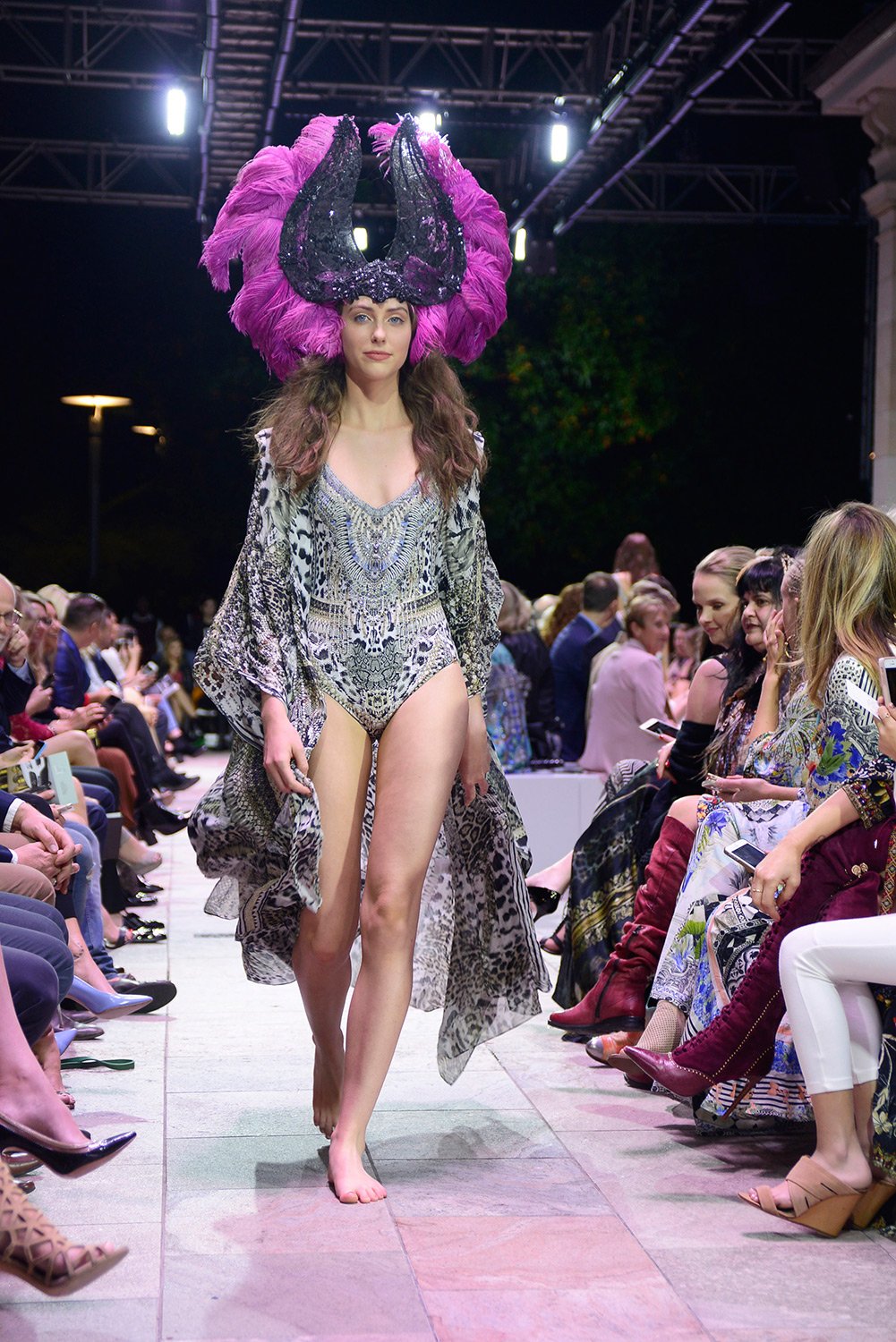 ANIMAL INSTINCT OVERSISED ROBE