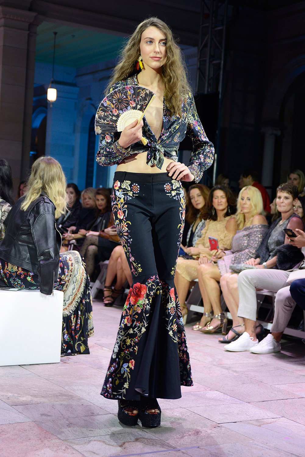 DANCING IN THE DARK SLIM FIT LONG SLEEVE SHIRT