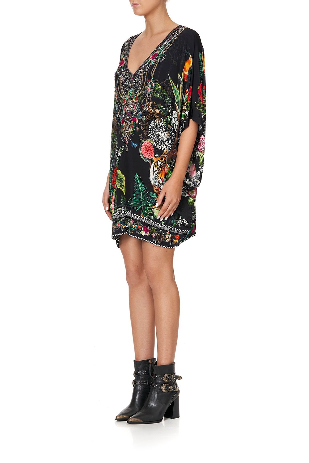 BAT SLEEVE DRESS RAISED WITH WOLVES