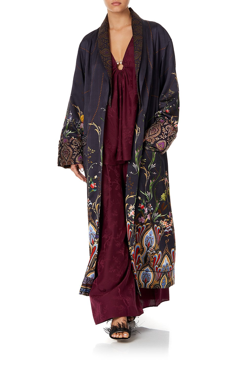 COAT WITH DETACHABLE BACK BAND WILD FLOWER