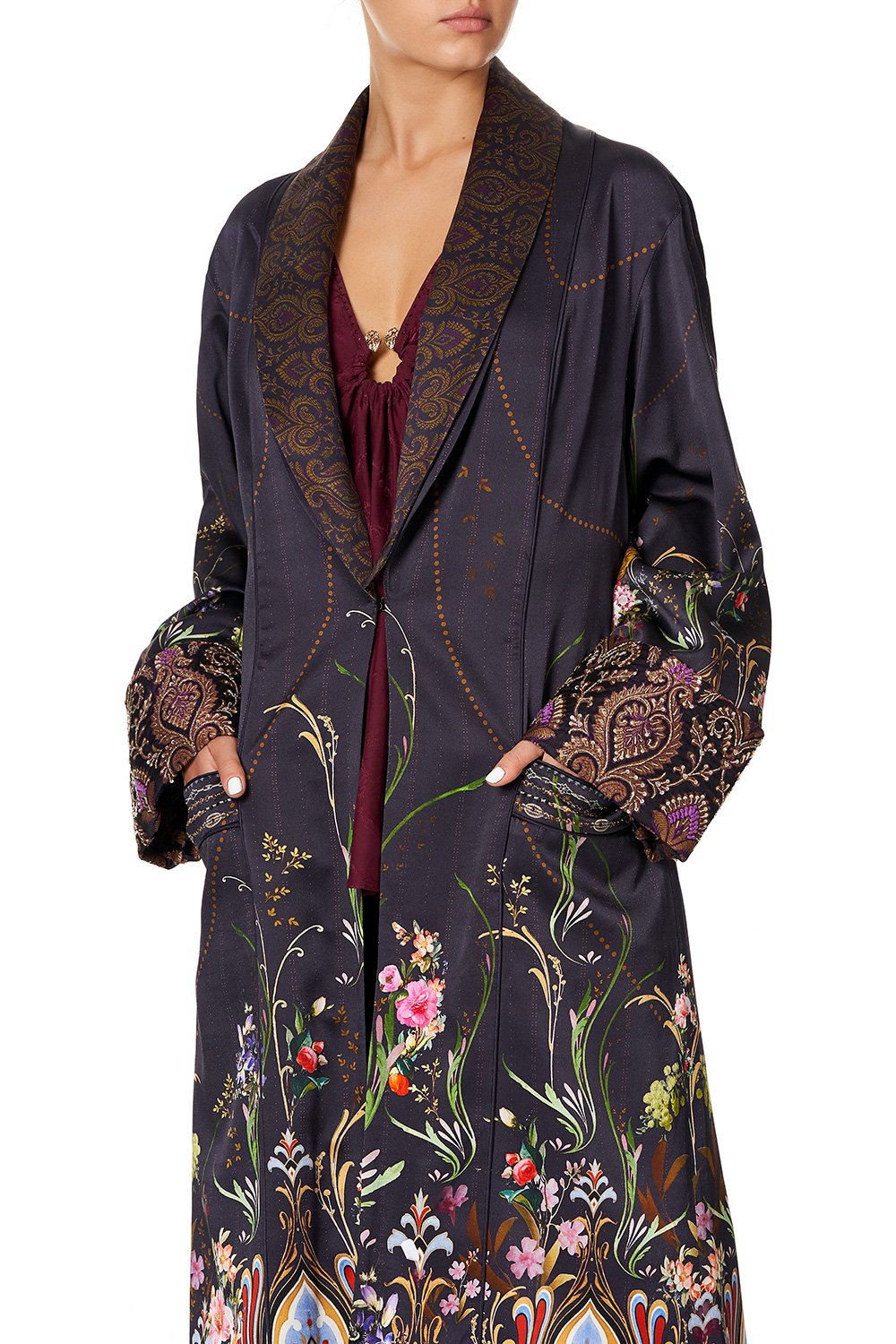 COAT WITH DETACHABLE BACK BAND WILD FLOWER
